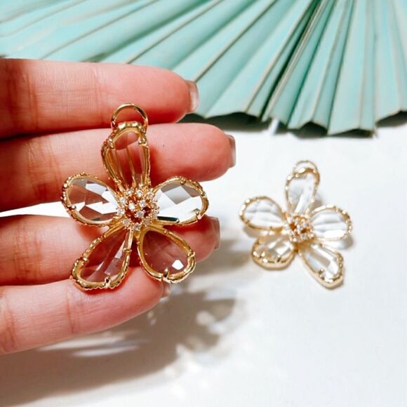 Flower crystal earrings S31 - Picture 3 of 3